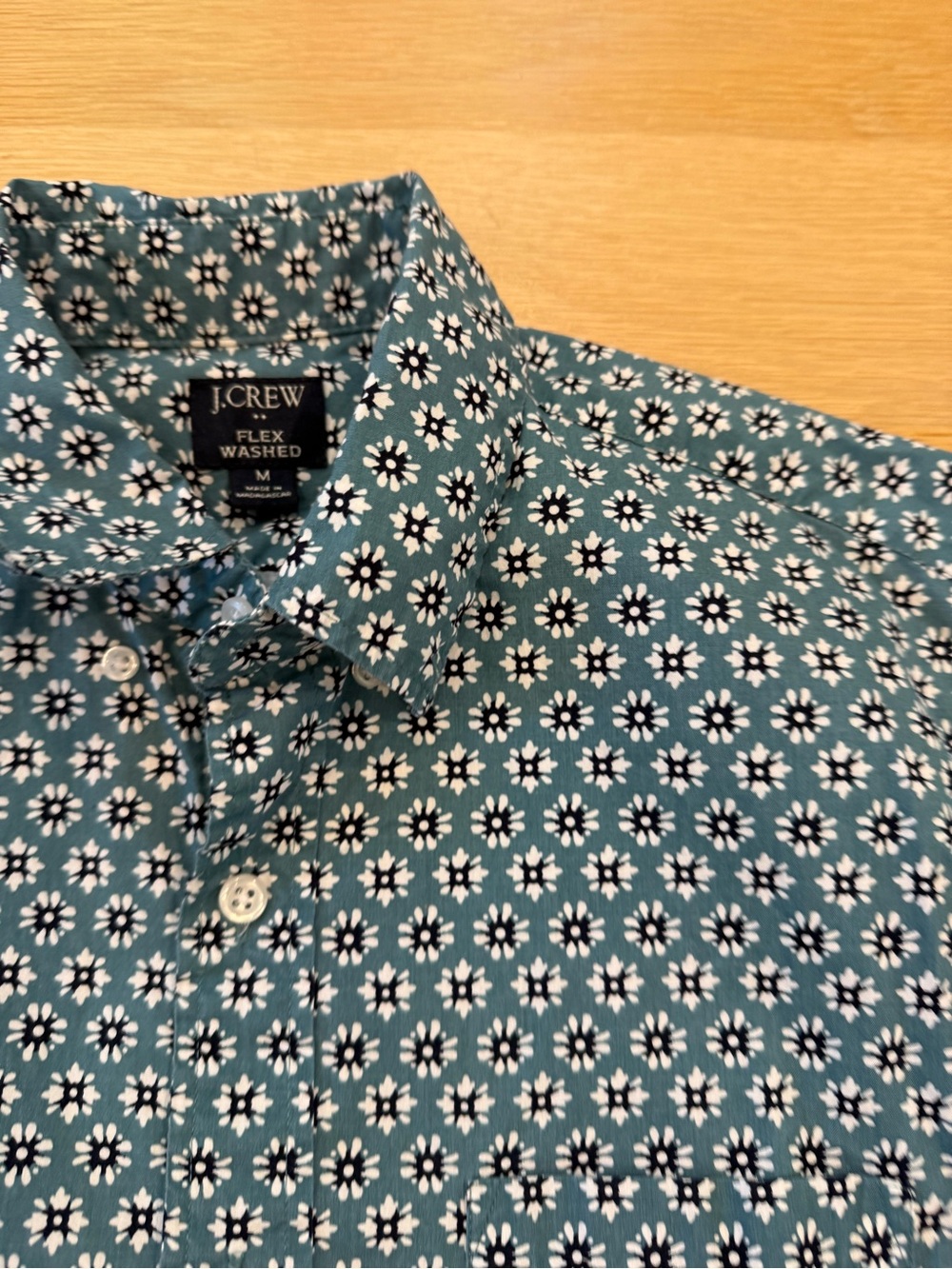 J. Crew Men’s Teal Short-Sleeve Geometric Floral Button-Down Shirt